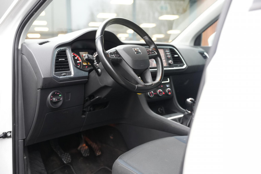 Seat Ateca 1.4 EcoTSI Style Ecc Navi LMV trekhaak camera cruise CarPlay