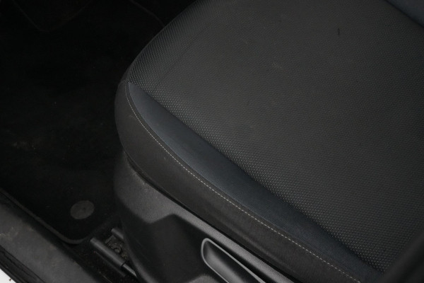 Seat Ateca 1.4 EcoTSI Style Ecc Navi LMV trekhaak camera cruise CarPlay