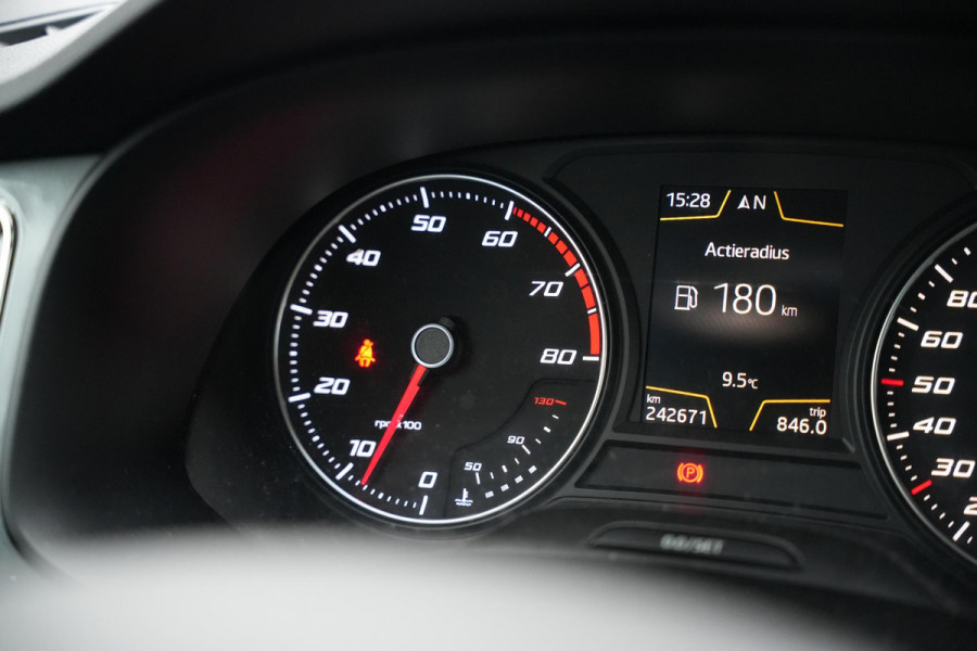 Seat Ateca 1.4 EcoTSI Style Ecc Navi LMV trekhaak camera cruise CarPlay