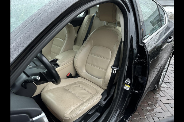 Jaguar XE 2.0 Prestige Pro Edition