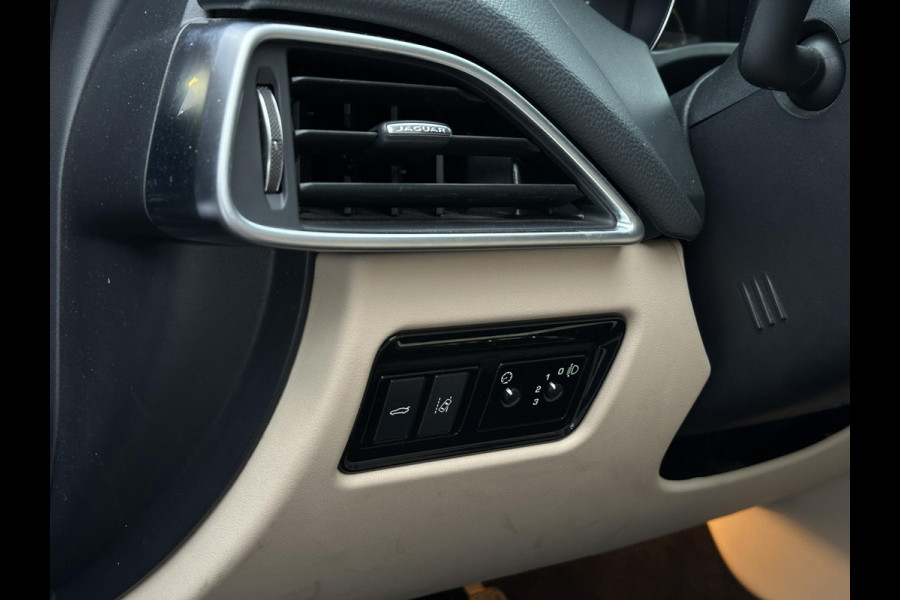 Jaguar XE 2.0 Prestige Pro Edition