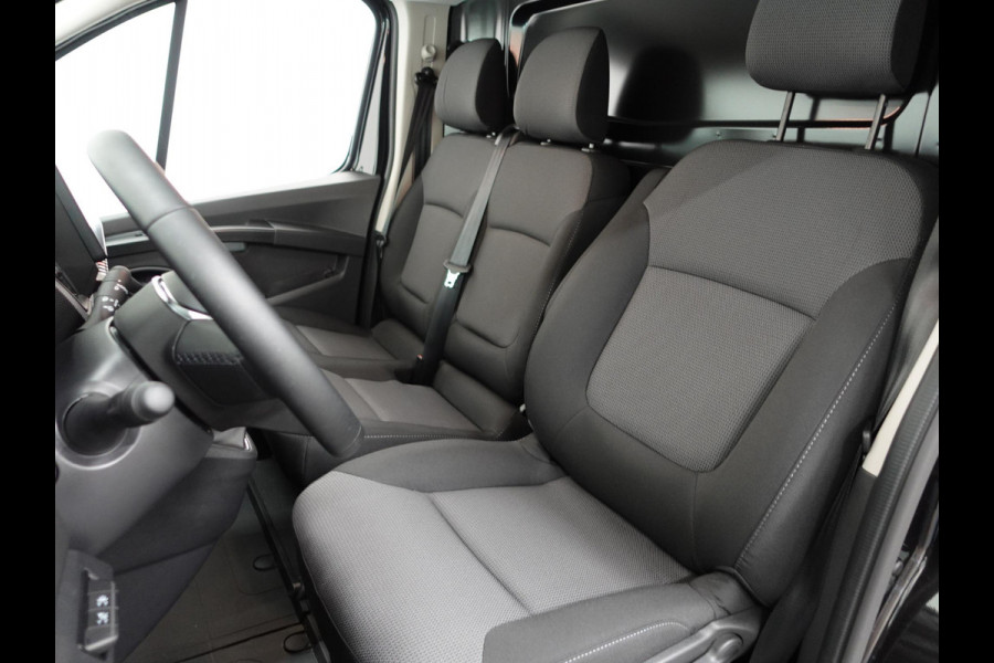 Renault Trafic 2.0 Blue dCi 150PK T30 L2H1 Advance Automaat Airco Bluetooth Cruise Parkeersensoren Navigatie Trekhaak