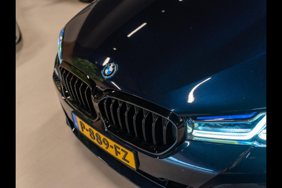 BMW 5 Serie 530e M-Pakket, Shadow Line, Laser Light, Pano, Virtual, Leder, 360 Cam, ACC, Ambiënte Light, PDC, Dealer Onderhouden