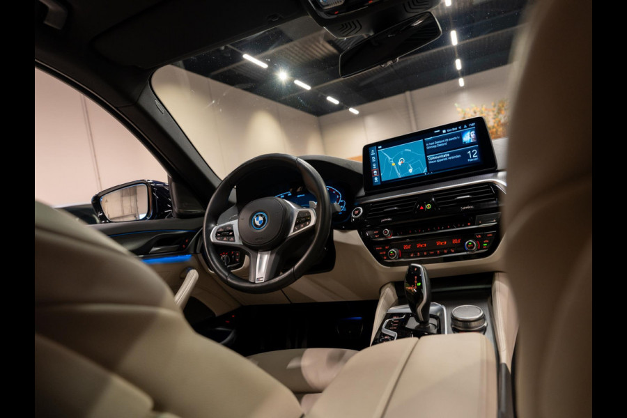 BMW 5 Serie 530e M-Pakket, Shadow Line, Laser Light, Pano, Virtual, Leder, 360 Cam, ACC, Ambiënte Light, PDC, Dealer Onderhouden