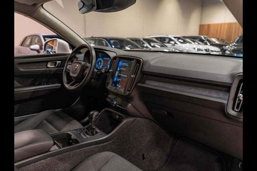 Volvo XC40 1.5 T3 163PK Momentum, Navi, Cruise, PDC, Clima, Voll Led, Bluetooth/Tel, Volledig Onderhouden