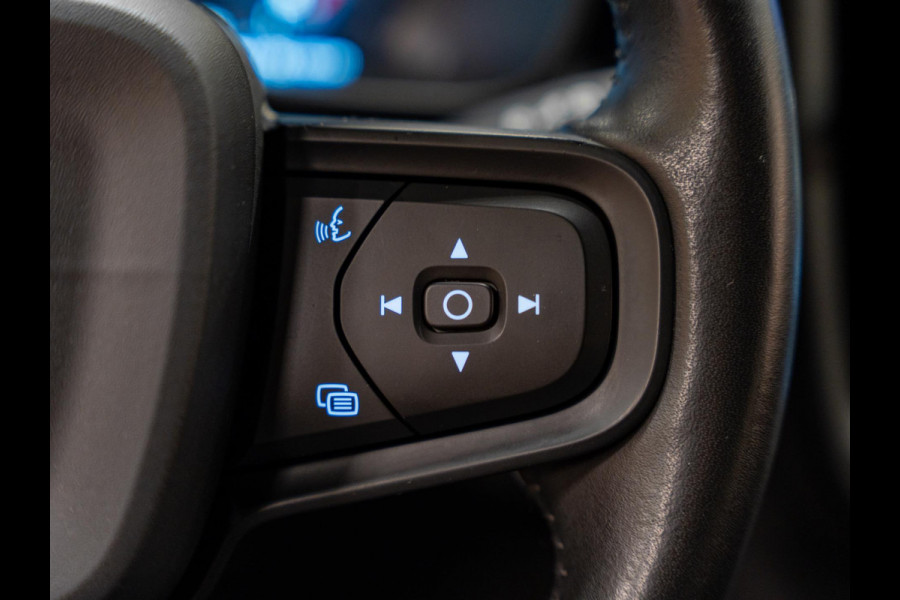 Volvo XC40 1.5 T3 163PK Momentum, Navi, Cruise, PDC, Clima, Voll Led, Bluetooth/Tel, Volledig Onderhouden