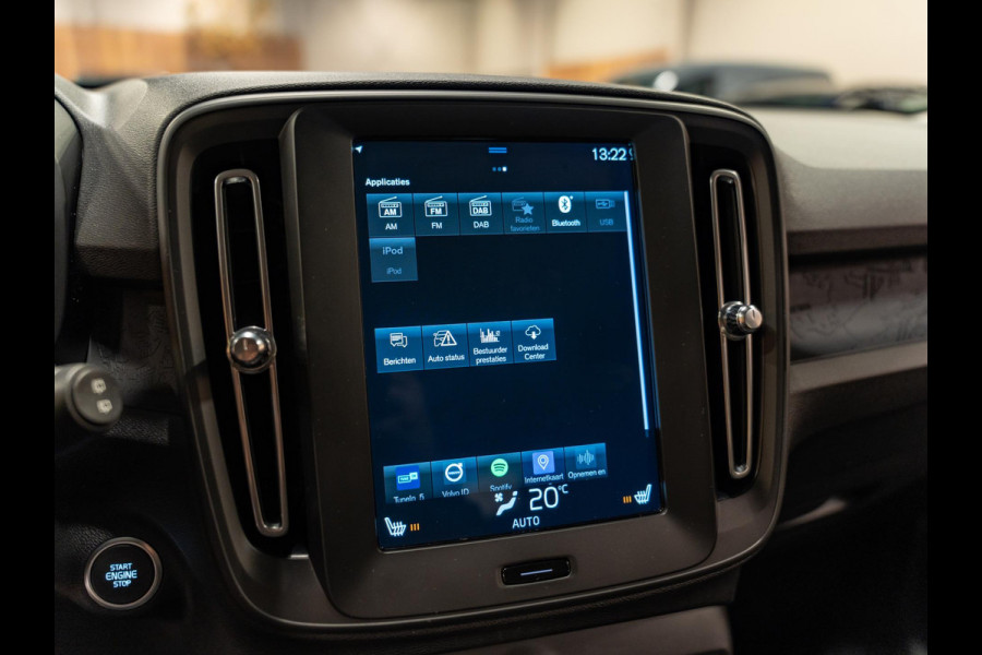 Volvo XC40 1.5 T3 163PK Momentum, Navi, Cruise, PDC, Clima, Voll Led, Bluetooth/Tel, Volledig Onderhouden