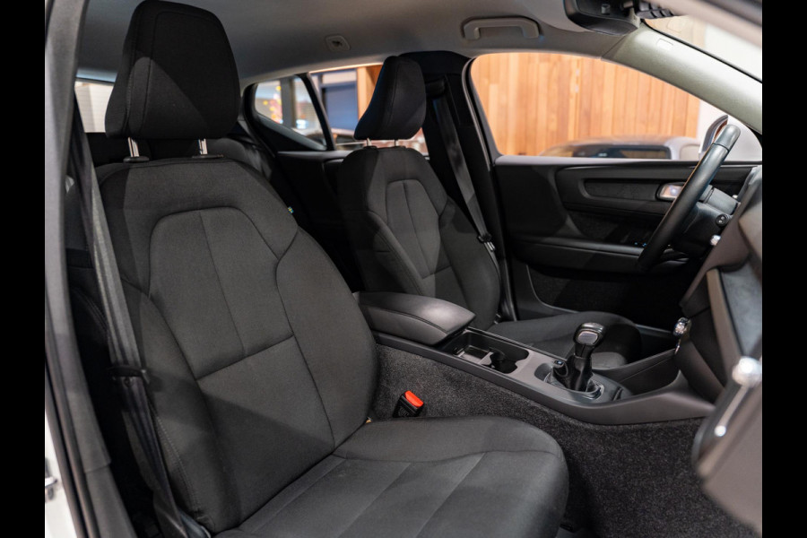 Volvo XC40 1.5 T3 163PK Momentum, Navi, Cruise, PDC, Clima, Voll Led, Bluetooth/Tel, Volledig Onderhouden