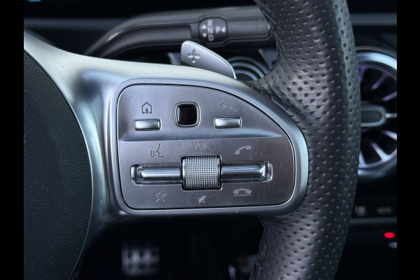 Mercedes-Benz A-Klasse 250 e Business Solution AMG Edition | Pano | Ambient Light | Camera | LED | 18 inch
