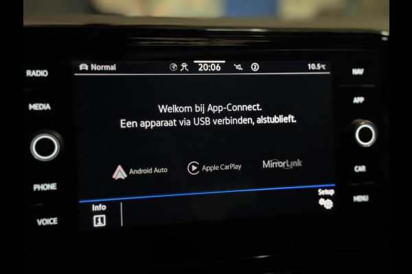 Volkswagen T-Roc 1.5 TSI 3X R-LINE | PANO | VIRTUAL | IQ LED | LANE ASS. | VOL!