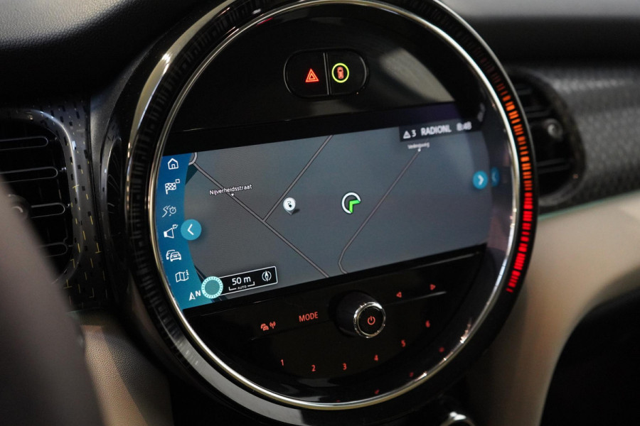 MINI Mini Electric Classic 33 kWh | Zwart optiek | Navigatie | Stoelverwarming | Privacy Glass