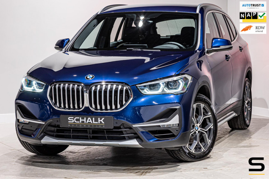 BMW X1 SDrive18i Executive Edition|NAP|HUD|Trekhaak|Cam|1eig