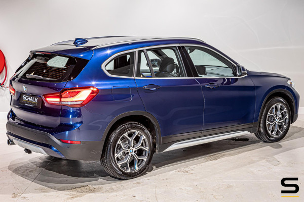 BMW X1 SDrive18i Executive Edition|NAP|HUD|Trekhaak|Cam|1eig