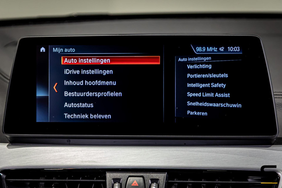 BMW X1 SDrive18i Executive Edition|NAP|HUD|Trekhaak|Cam|1eig