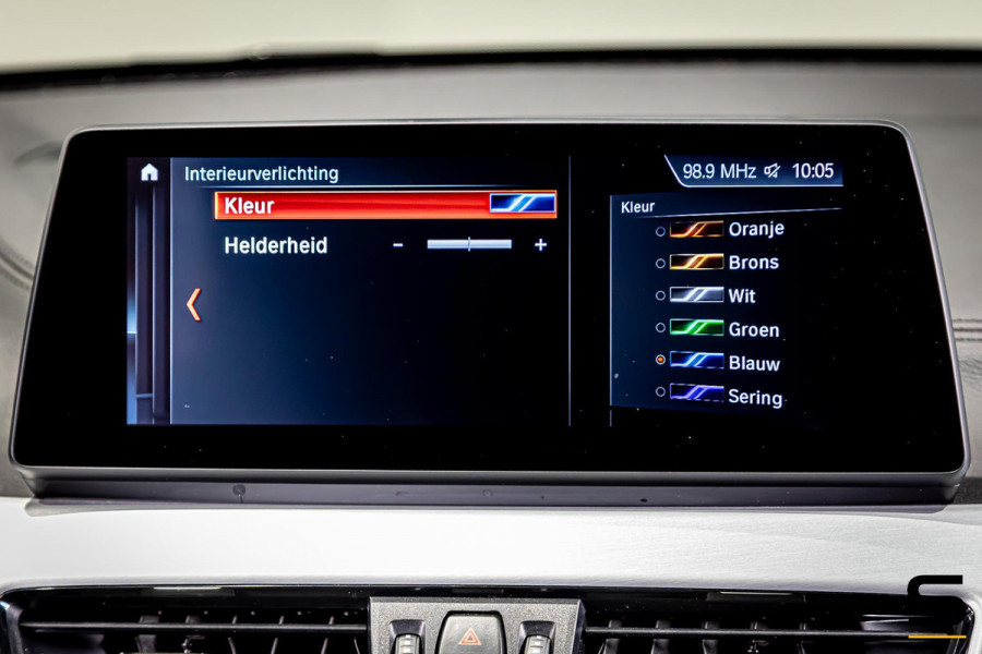 BMW X1 SDrive18i Executive Edition|NAP|HUD|Trekhaak|Cam|1eig