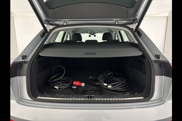 Audi e-tron 50 quattro Business edition 71 kWh [ 3-Fase ] {SOH-99%} (INCL.BTW) Aut. *HEATPUMP | FULL-LED | DIGI-COCKPIT | NAVI-FULLMAP | MEMORY-PACK |  COMFORTSEATS | KEYLESS | AUDI-SOUND | SHIFT-PADDLES | DAB+ | ECC | PDC | CRUISE | 20''ALU*