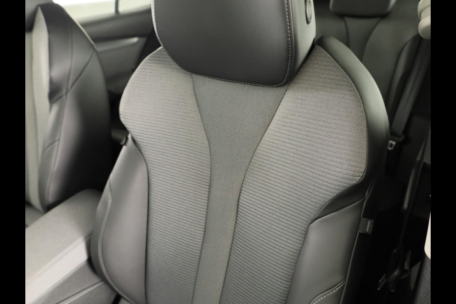 Škoda Enyaq 60 Selection 204pk | Blind Spot | Adaptive Cruise | Elek. achterklep | Navigatie | Camera |