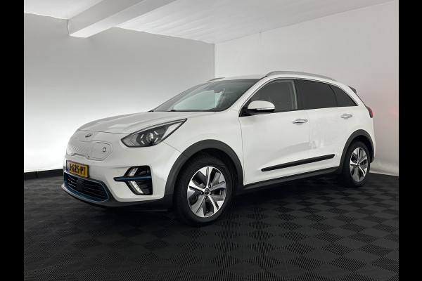 Kia e-Niro DynamicLine 64 kWh [ 3-Fase ] {SOH-100%} (INCL-BTW) Aut.*HEATPUMP | LEATHER-FABRIC | NAVI-FULLMAP | DAB+ | ADAPTIVE-CRUISE | CAMERA | HEATED-COMFORTSEATS | KEYLESS | DIGI-COCKPIT | SHIFTPADDLES | CARPLAY | LANE-ASSIST | 17"ALU*