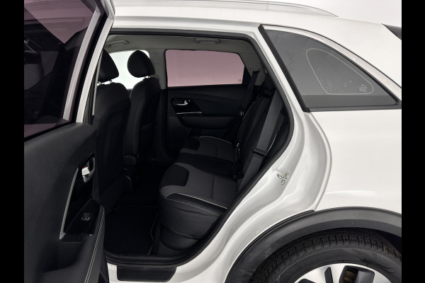 Kia e-Niro DynamicLine 64 kWh [ 3-Fase ] {SOH-100%} (INCL-BTW) Aut.*HEATPUMP | LEATHER-FABRIC | NAVI-FULLMAP | DAB+ | ADAPTIVE-CRUISE | CAMERA | HEATED-COMFORTSEATS | KEYLESS | DIGI-COCKPIT | SHIFTPADDLES | CARPLAY | LANE-ASSIST | 17"ALU*