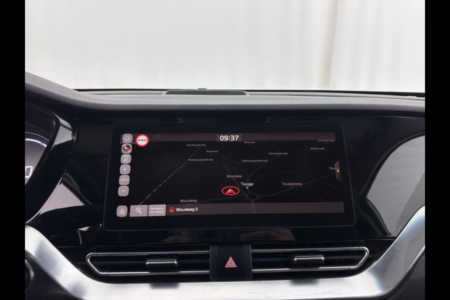 Kia e-Niro DynamicLine 64 kWh [ 3-Fase ] {SOH-100%} (INCL-BTW) Aut.*HEATPUMP | LEATHER-FABRIC | NAVI-FULLMAP | DAB+ | ADAPTIVE-CRUISE | CAMERA | HEATED-COMFORTSEATS | KEYLESS | DIGI-COCKPIT | SHIFTPADDLES | CARPLAY | LANE-ASSIST | 17"ALU*
