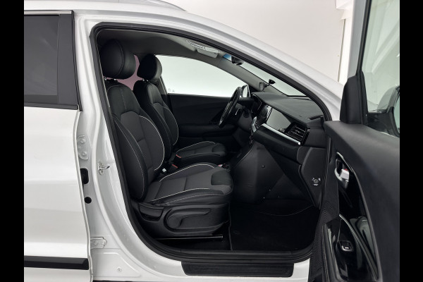 Kia e-Niro DynamicLine 64 kWh [ 3-Fase ] {SOH-100%} (INCL-BTW) Aut.*HEATPUMP | LEATHER-FABRIC | NAVI-FULLMAP | DAB+ | ADAPTIVE-CRUISE | CAMERA | HEATED-COMFORTSEATS | KEYLESS | DIGI-COCKPIT | SHIFTPADDLES | CARPLAY | LANE-ASSIST | 17"ALU*