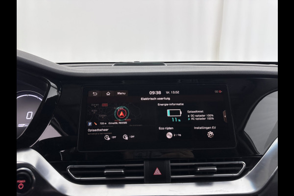 Kia e-Niro DynamicLine 64 kWh [ 3-Fase ] {SOH-100%} (INCL-BTW) Aut.*HEATPUMP | LEATHER-FABRIC | NAVI-FULLMAP | DAB+ | ADAPTIVE-CRUISE | CAMERA | HEATED-COMFORTSEATS | KEYLESS | DIGI-COCKPIT | SHIFTPADDLES | CARPLAY | LANE-ASSIST | 17"ALU*