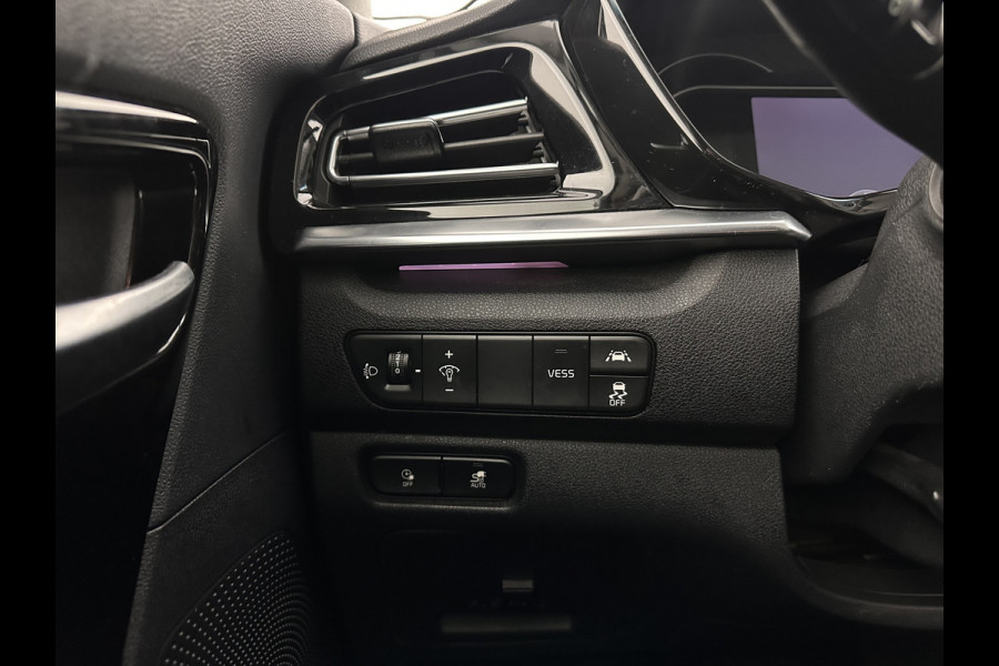Kia e-Niro DynamicLine 64 kWh [ 3-Fase ] {SOH-100%} (INCL-BTW) Aut.*HEATPUMP | LEATHER-FABRIC | NAVI-FULLMAP | DAB+ | ADAPTIVE-CRUISE | CAMERA | HEATED-COMFORTSEATS | KEYLESS | DIGI-COCKPIT | SHIFTPADDLES | CARPLAY | LANE-ASSIST | 17"ALU*