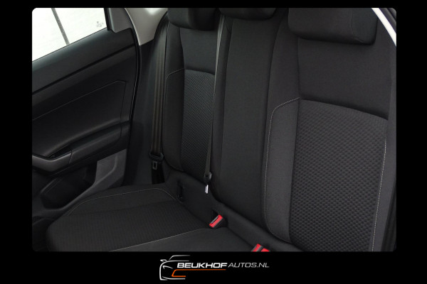 Volkswagen Polo 1.0 TSI Automaat Parkeersensor Navi Carplay
