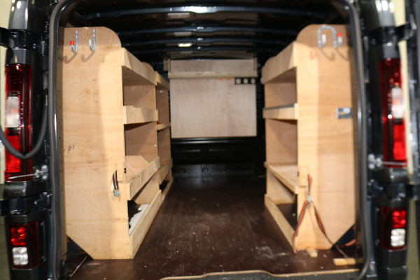 Renault Trafic 2.0 dCi 150pk L2 H1 Work Edition Automaat Airco Navigatie Trekhaak