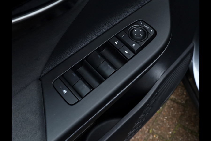 Toyota C-HR 2.0 Hybrid 200 Executive | JBL | Half Leder | El Achterklep