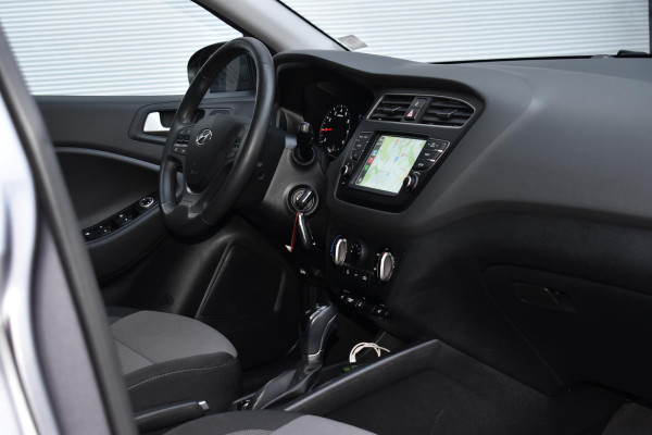 Hyundai i20 1.0 T-GDI 100PK Aut. Comfort | Camera | Carplay | PDC | Stoel- & Stuurverw. | Incl. garantie