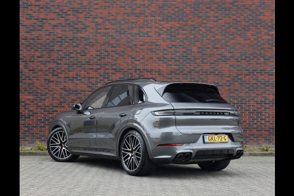 Porsche Cayenne 3.0 E-Hybrid | Pano - Trekhaak - Pas. Display