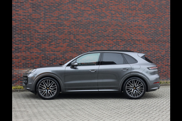 Porsche Cayenne 3.0 E-Hybrid | Pano - Trekhaak - Pas. Display