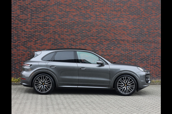 Porsche Cayenne 3.0 E-Hybrid | Pano - Trekhaak - Pas. Display