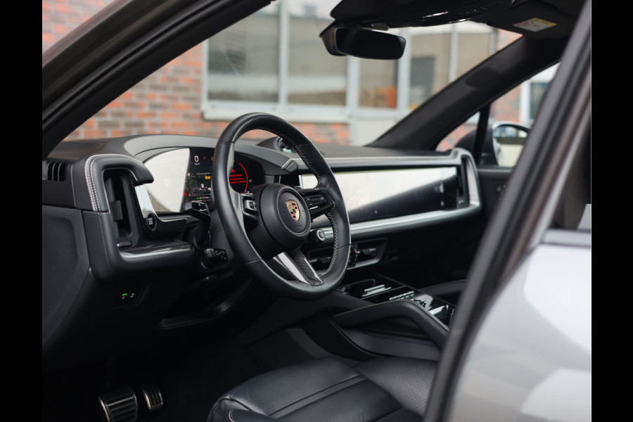 Porsche Cayenne 3.0 E-Hybrid | Pano - Trekhaak - Pas. Display