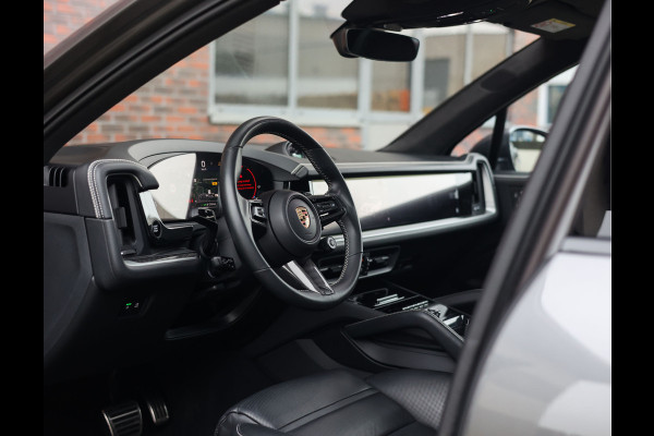 Porsche Cayenne 3.0 E-Hybrid | Pano - Trekhaak - Pas. Display