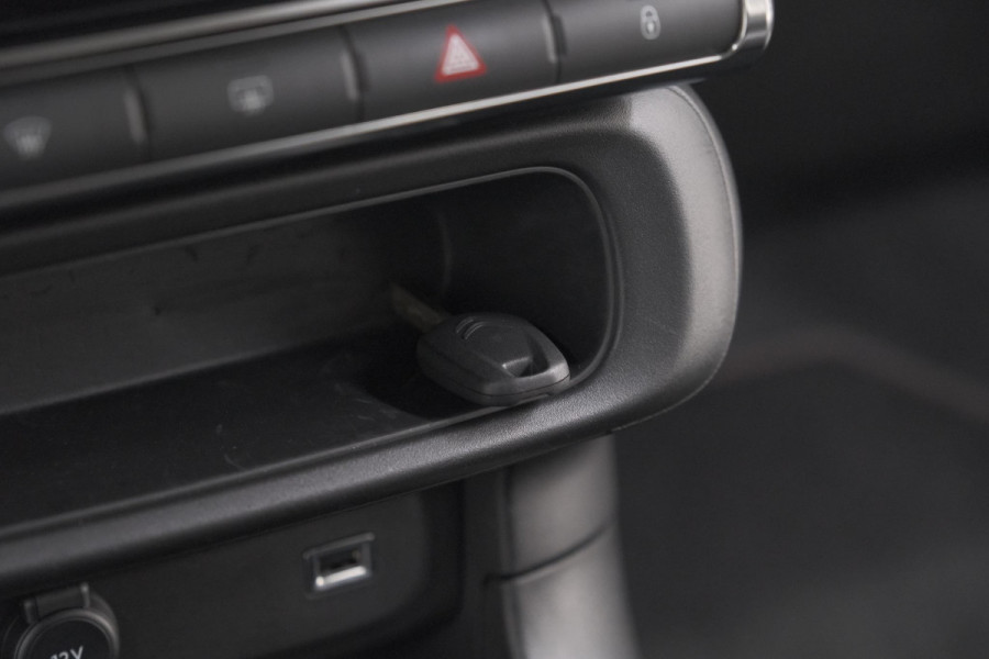 Citroën C3 PureTech 82 C-Series | Parkeersensoren | Navigatie | Climate Control | Apple Carplay