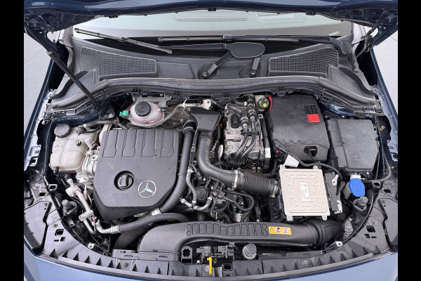 Mercedes-Benz B-Klasse 250e AMG // Distronic // 360 Camera // Memory // Burmester // Headup // Keyless // MultiBeam LED // Augmented Reality