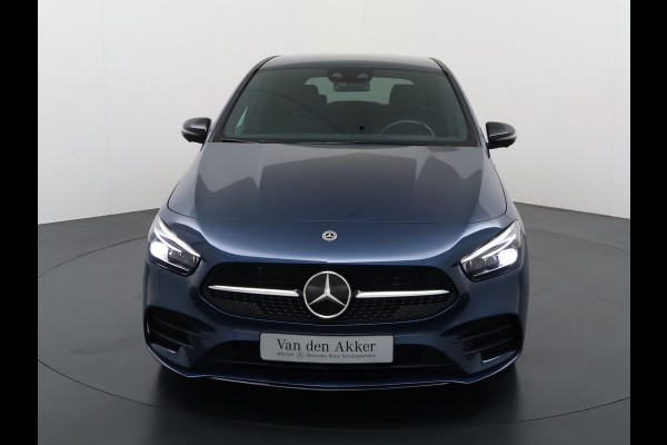 Mercedes-Benz B-Klasse 250e AMG // Distronic // 360 Camera // Memory // Burmester // Headup // Keyless // MultiBeam LED // Augmented Reality