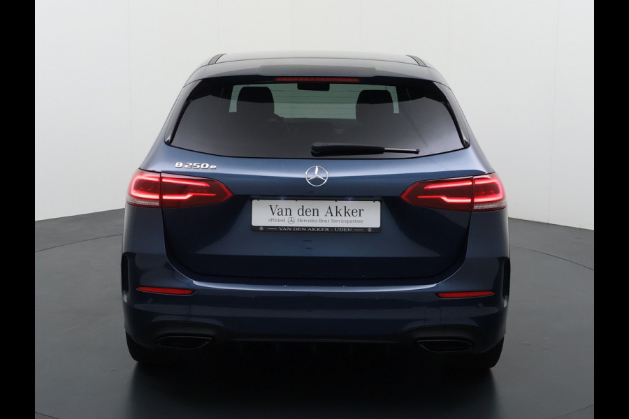 Mercedes-Benz B-Klasse 250e AMG // Distronic // 360 Camera // Memory // Burmester // Headup // Keyless // MultiBeam LED // Augmented Reality