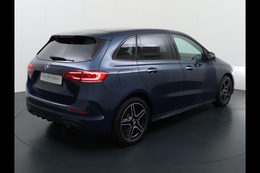 Mercedes-Benz B-Klasse 250e AMG // Distronic // 360 Camera // Memory // Burmester // Headup // Keyless // MultiBeam LED // Augmented Reality