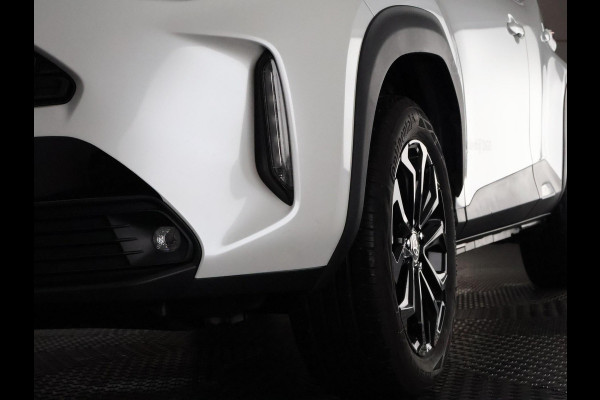Toyota Yaris Cross 1.5 Hybrid 115 Dynamic Luxury Bi-Tone | Stuur-& Stoelverwarming | Apple Carplay & AndroidAUTO | Privacy Glass |