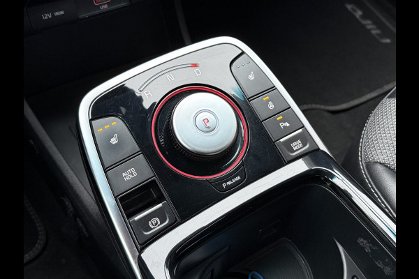 Kia e-Niro DynamicPlusLine 64 kWh | SoH 100% | Schuifdak | Apple Carplay | Stoel/Stuurverwarming