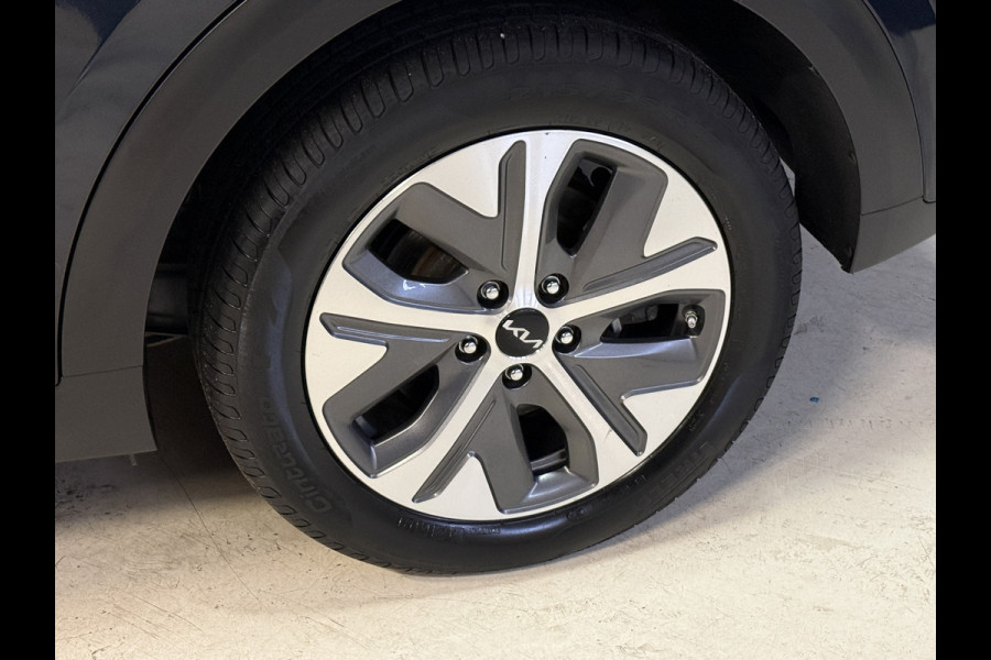 Kia e-Niro DynamicPlusLine 64 kWh | SoH 100% | Schuifdak | Apple Carplay | Stoel/Stuurverwarming