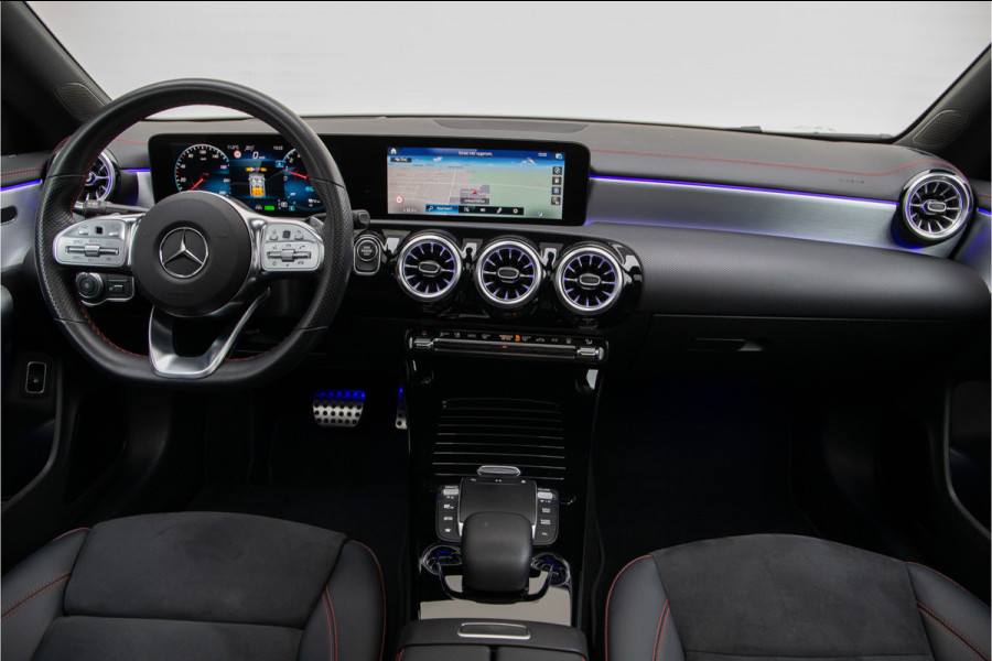 Mercedes-Benz CLA-Klasse 250 e AMG Premium, Pano, Widescreen, Head-up, Nightpack 2022
