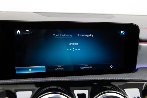 Mercedes-Benz CLA-Klasse 250 e AMG Premium, Pano, Widescreen, Head-up, Nightpack 2022