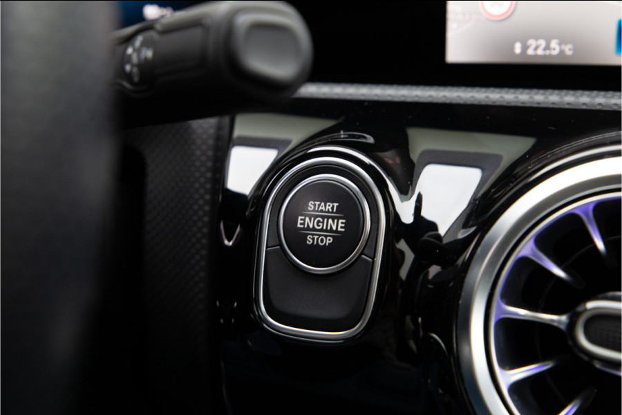 Mercedes-Benz CLA-Klasse 250 e AMG Premium, Pano, Widescreen, Head-up, Nightpack 2022