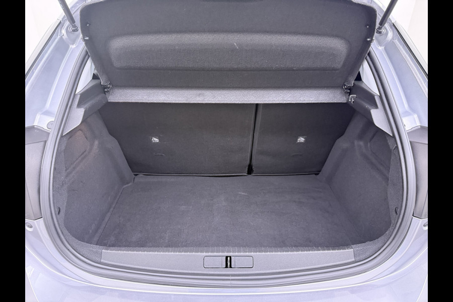 Opel CORSA-E Elegance 50kWh SOH 91% Panoramadak Adap.Cruise Warmtepomp 360°Camera Navi Ecc Apple Carplay Android Auto Pdc Lane Assist Lmv Privacy Glas Regen-Lichtsensor Led Keyless Zeer complete en keurig onderhouden Electrische Opel Corsa