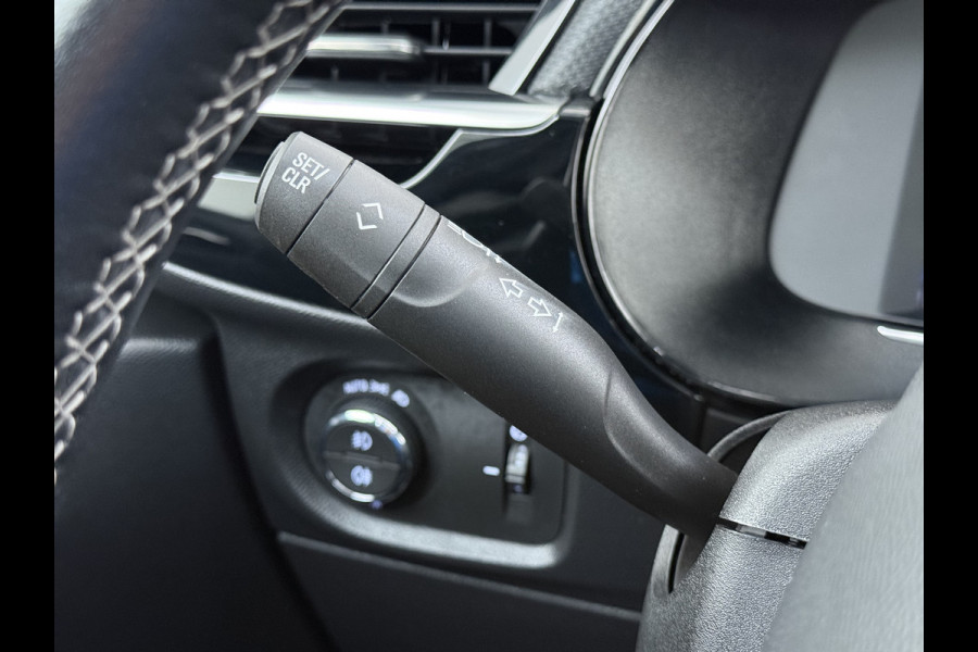 Opel CORSA-E Elegance 50kWh SOH 91% Panoramadak Adap.Cruise Warmtepomp 360°Camera Navi Ecc Apple Carplay Android Auto Pdc Lane Assist Lmv Privacy Glas Regen-Lichtsensor Led Keyless Zeer complete en keurig onderhouden Electrische Opel Corsa