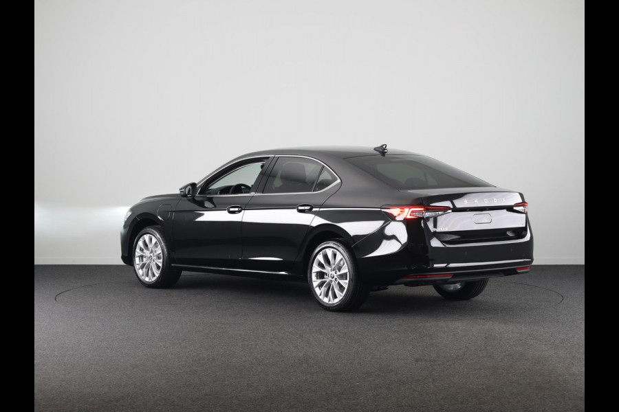 Škoda Superb Business Edition PHEV 1.5 TSI 204 pk 6 versn. DSG | Trekhaak wegklapbaar | Chrome pakket | 18 inch lichtmetalen velgen